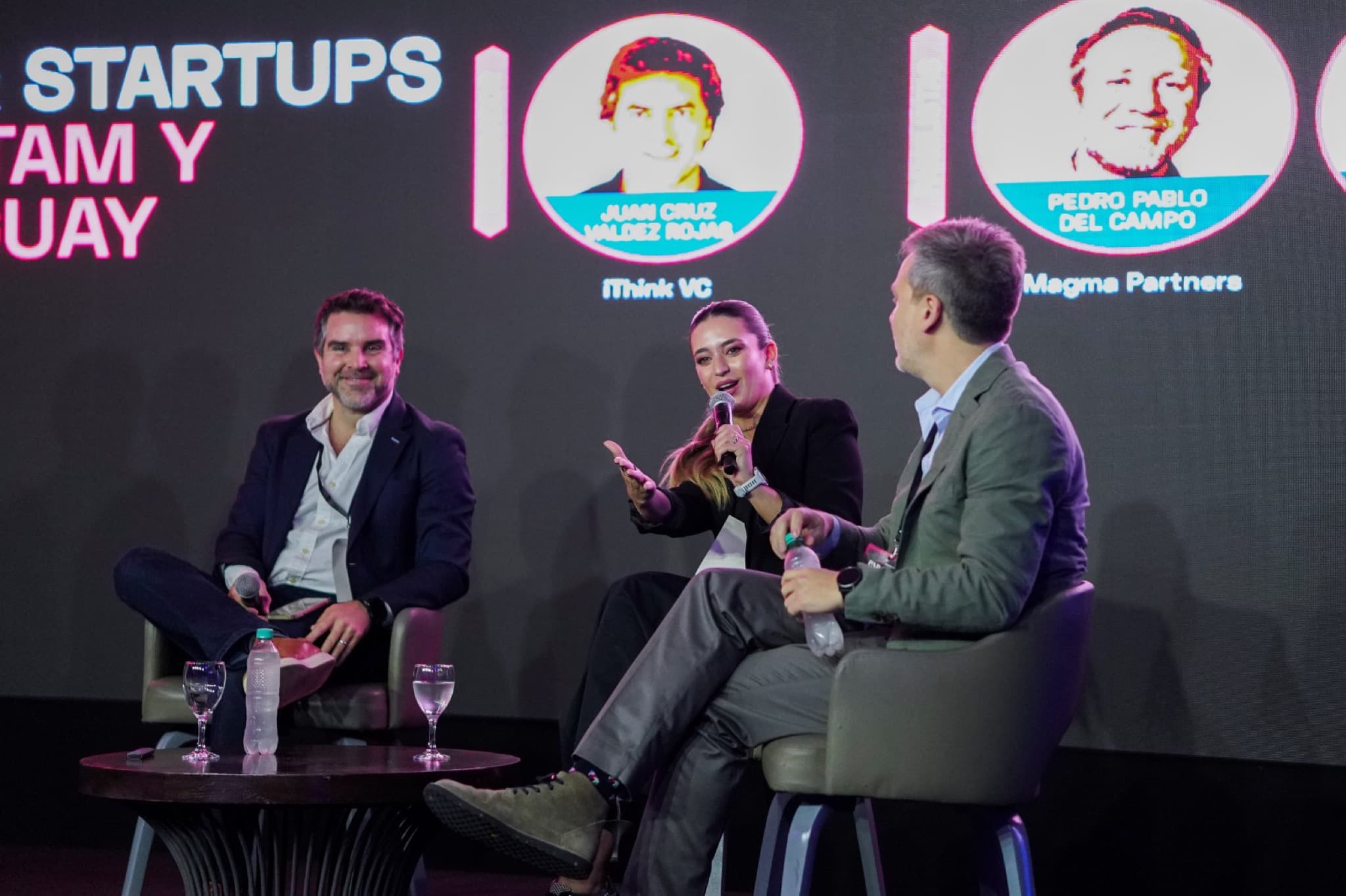 Panel de fondos en el VC & Startups Summit durante Paraguay Tech Week 2025